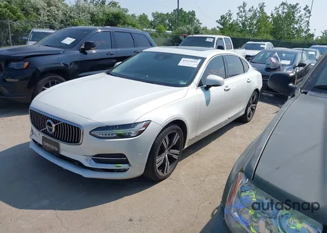 2018 Volvo S90 T6 Inscription from USA, damaged, VIN LVY992ML7JP017988